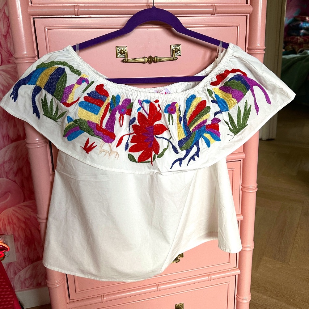 NWT BuddyLove Birdie Embroidered Off-the-Shoulder Top